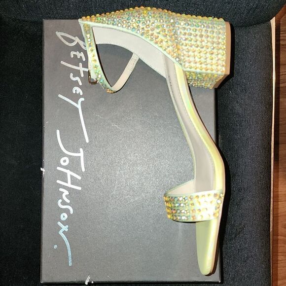 Betsey Johnson Citron Mari Sandal - Picture 4 of 7